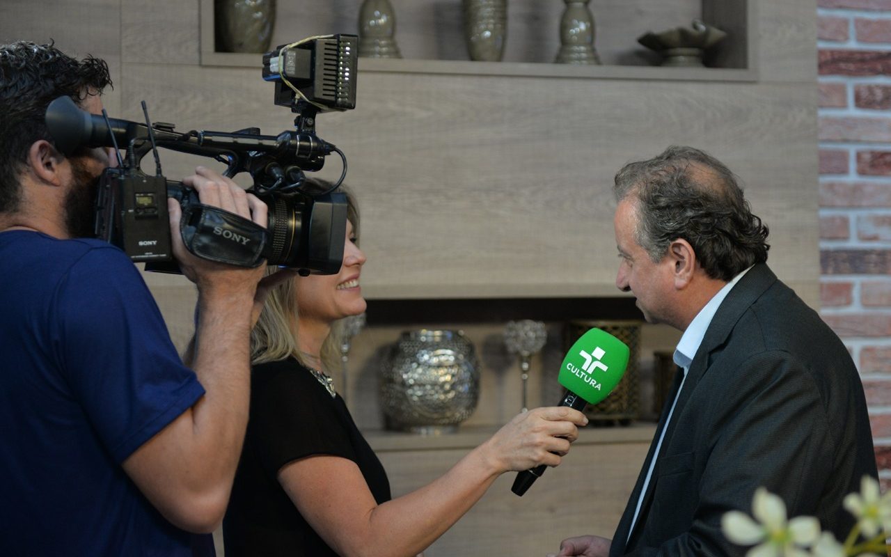 Miguel é contra o projeto que aumenta o número de deputado no país