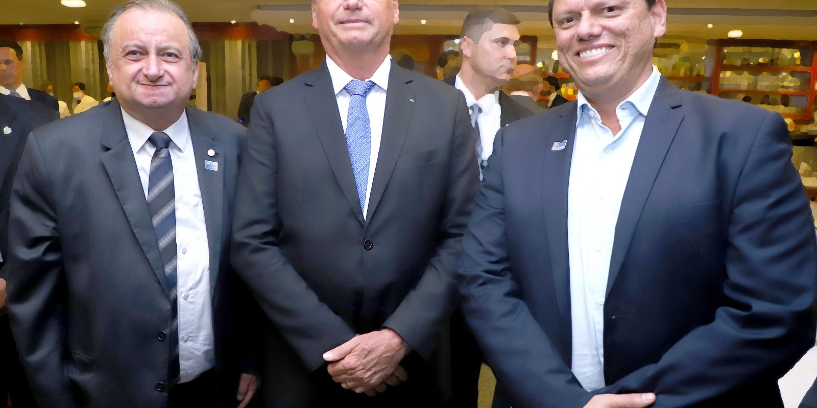 Com Bolsonaro e Tarcísio, deputado Miguel celebra nova bancada na Câmara